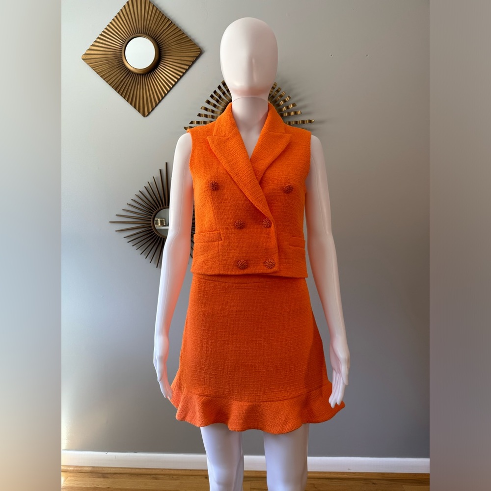 Zara - Orange Textured Vest/Mini Skirt Set - Picture 4 of 13